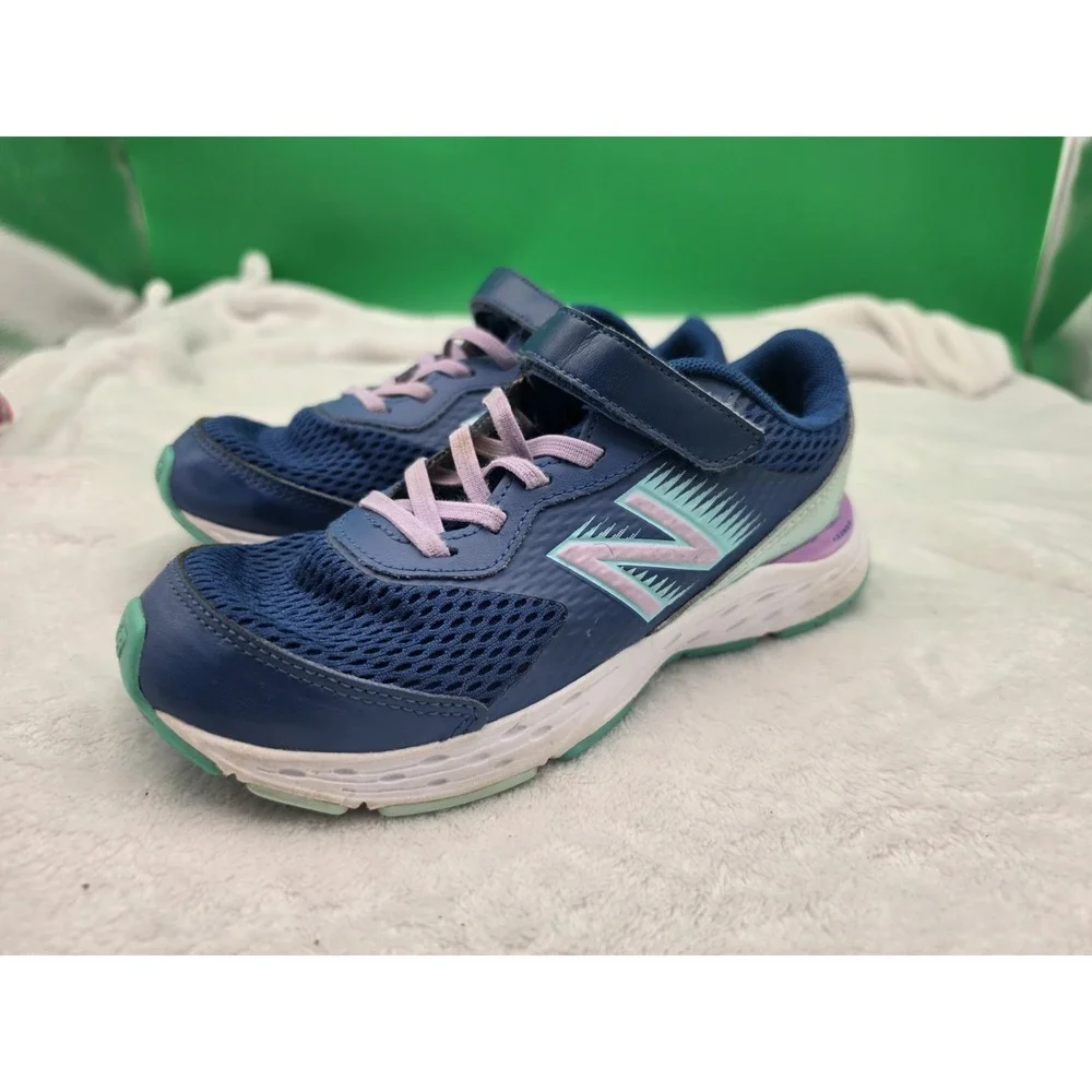 New Balance Kid's 680 V6 Hook and Loop Running‎ Shoe Toddler 2.5